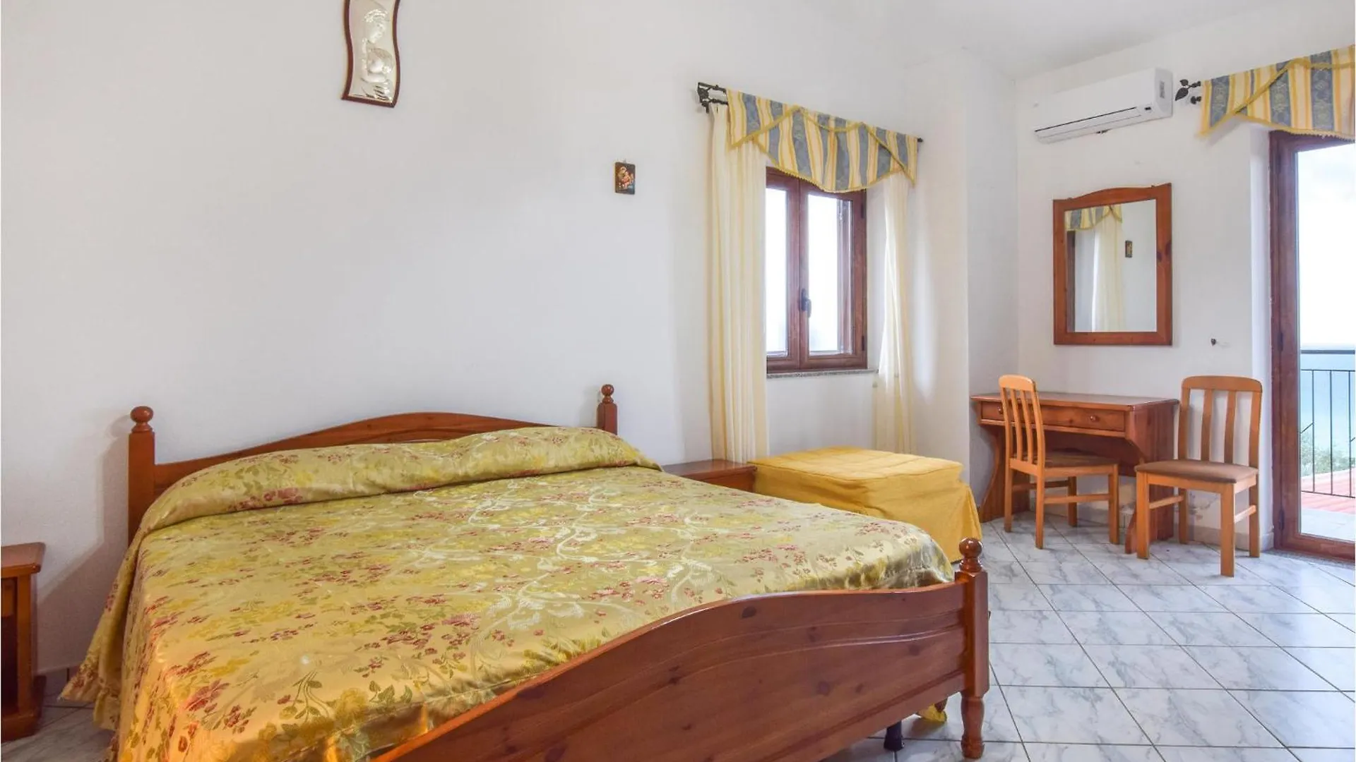 Holiday home Awesome Home In Caronia With House Sea View Italy