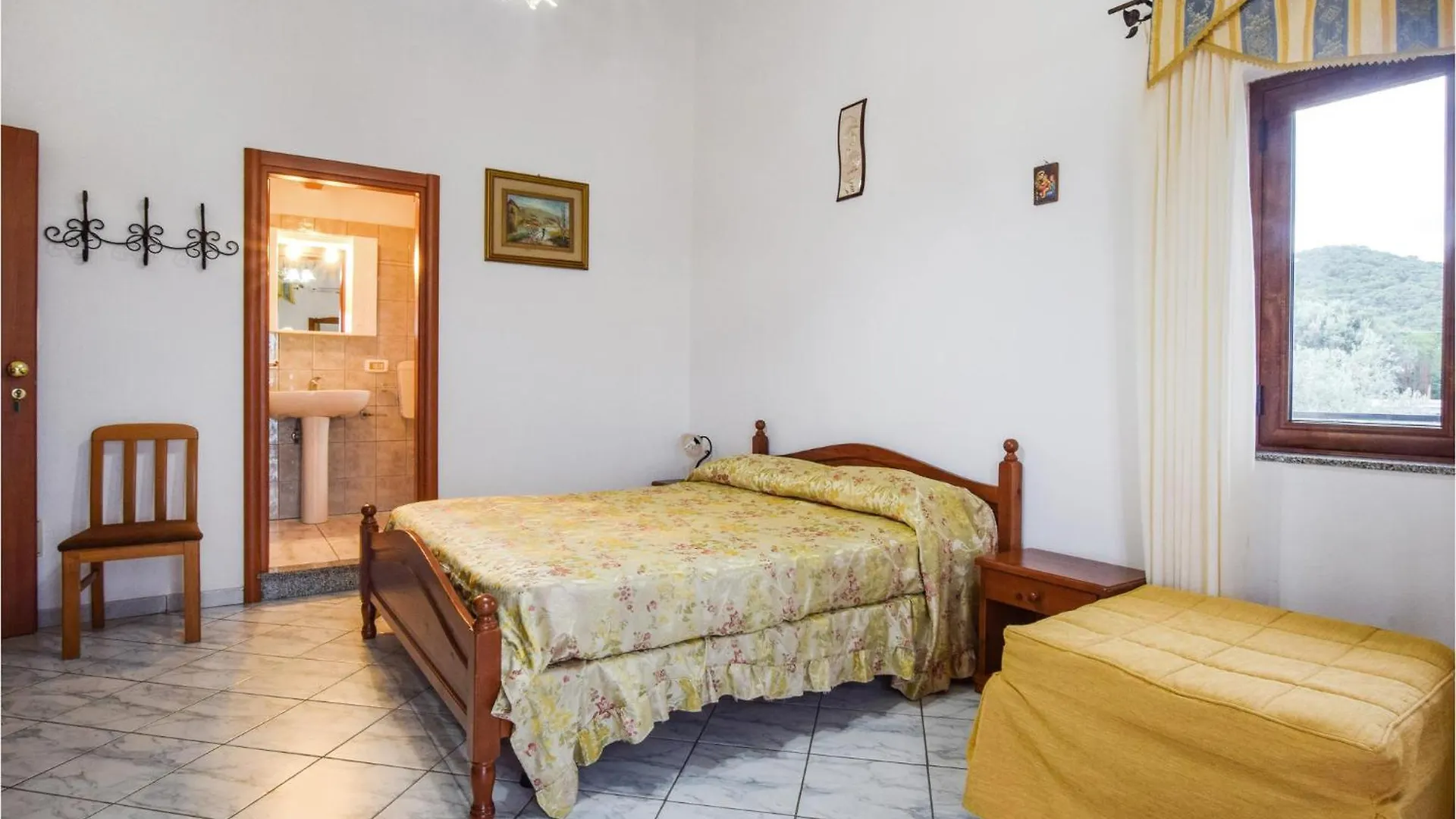 Awesome Home In Caronia With House Sea View